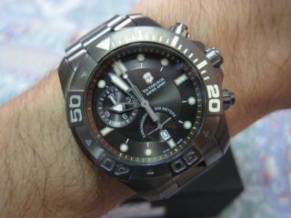 Victorinox Dive Master 500 Caja y Accesorios
