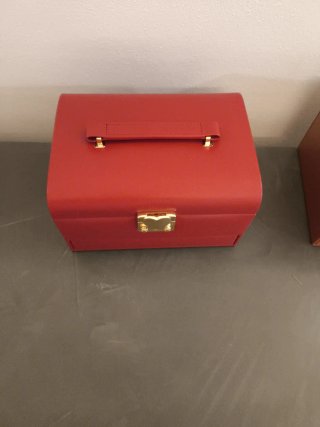 Portagioie grande in pelle color oro e rosso