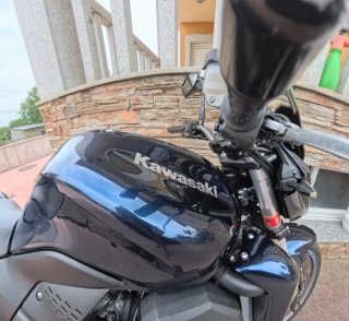 Kawasaki Z750 Naked Azul Metálico