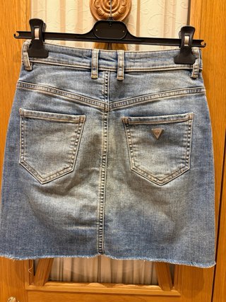 Falda vaquera Guess adornada