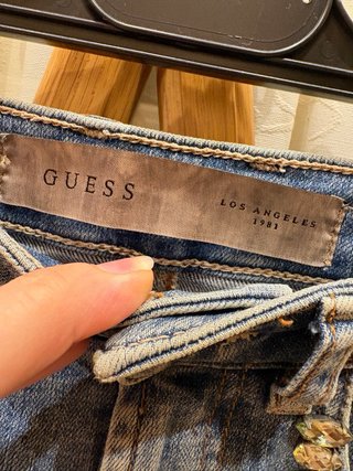 Falda vaquera Guess adornada