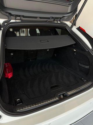 Volvo V90 D4 R-Design Auto 2022