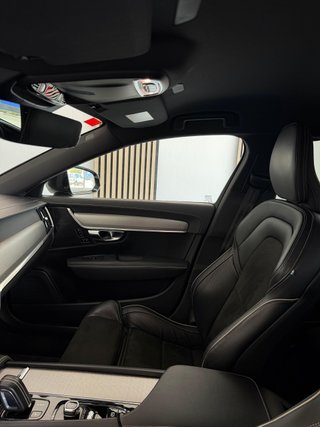 Volvo V90 D4 R-Design Auto 2022