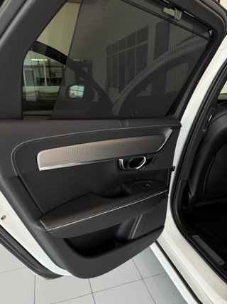Volvo V90 D4 R-Design Auto 2022