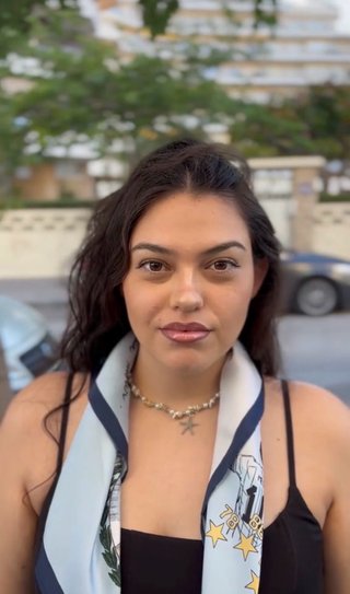 Pañuelo azul y blanco Lucia Cacciola