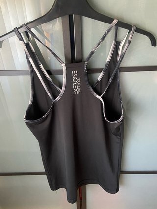 Camiseta deportiva KLA tirantes negra