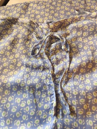 Falda midi Zara flores lila