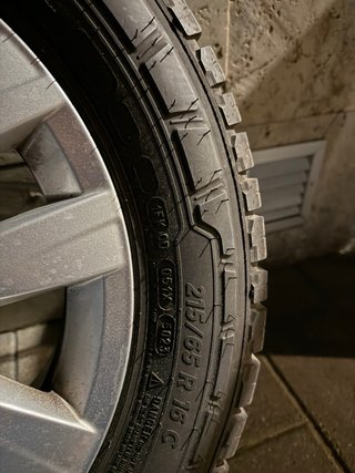Neumáticos Invierno R16 215/65 Michelin