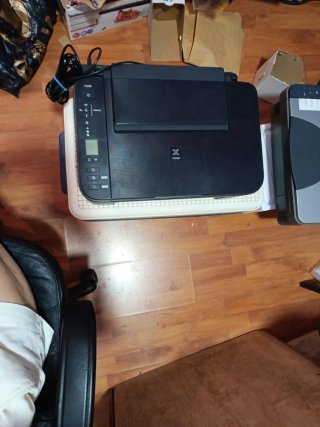 Impresora Canon color negro