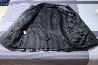 Chaqueta de cuero negra