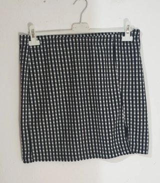 Falda cuadros blanco y negro talla XL