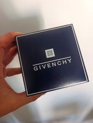 Reloj Givenchy Azul con caja