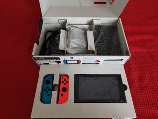 Nintendo Switch + Mario 3D All Stars e Pokémon