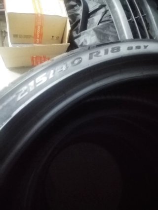 Neumáticos Pirelli P Zero 215/40/18