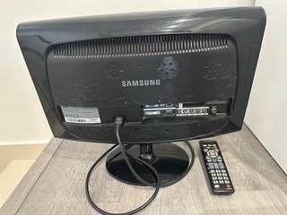 Samsung SyncMaster 2033HD Monitor HDTV