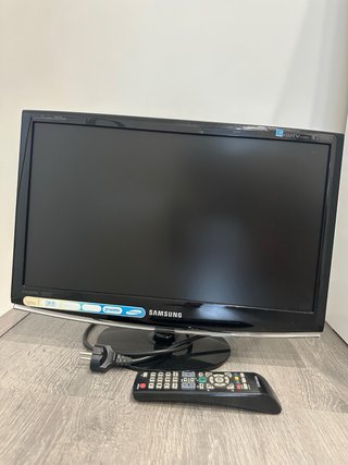 Samsung SyncMaster 2033HD Monitor HDTV