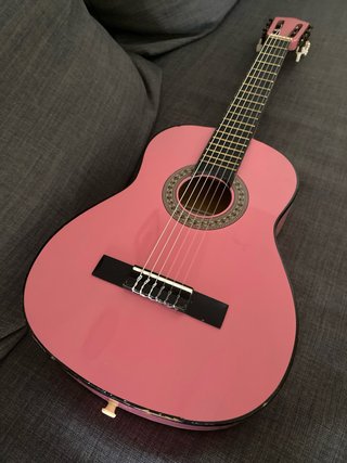 Guitarra infantil rosa