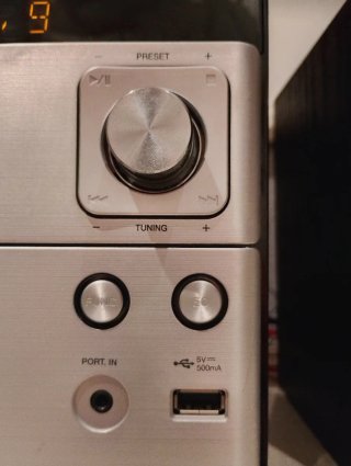 Minicadena LG CD/USB/Radio Plata