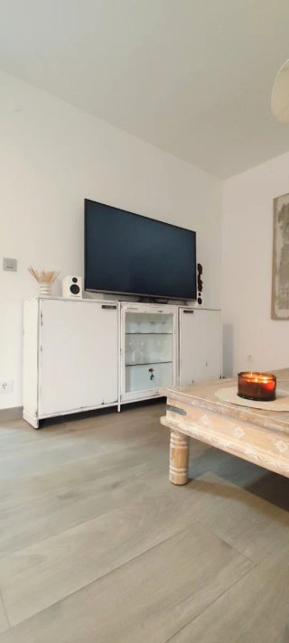 Mobile in legno massello e vetro 1 SETTIMANA