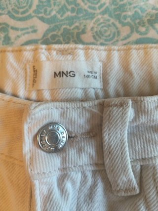 Pantalones cortos Mango  Talla 10 140CM