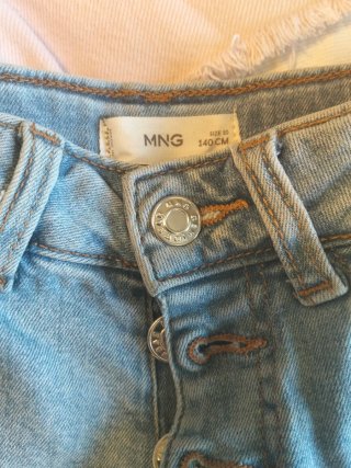 Pantalones cortos Mango  Talla 10 140CM