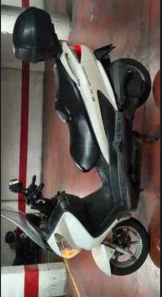 SUZUKI BURGMAN 125 año 2011 COMO NUEVA