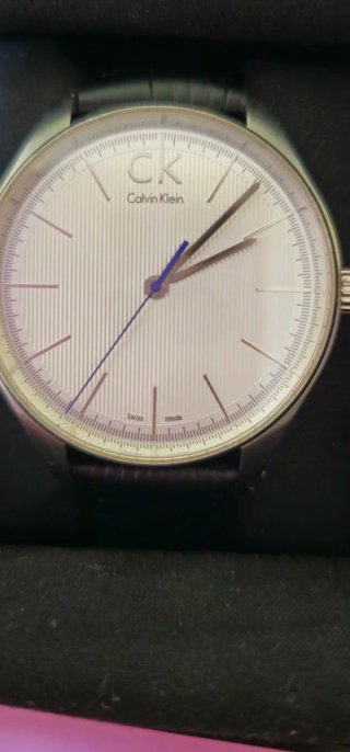Reloj Calvin Klein Gravitation (model K98111)