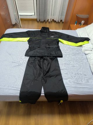 Chubasquero Moto Talla M Negro/Amarillo