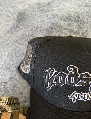 Gorras Godspeed Camuflaje y Negras