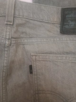 Pantalón vaquero Levi's gris W34 o 44 española
