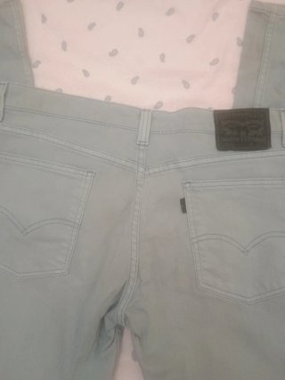 Pantalón vaquero Levis W34 o 44 española