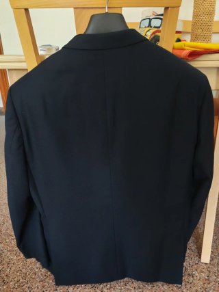 Traje de 3 piezas, azul marino con pañuelo azul