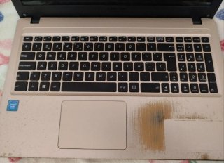 Portátil ASUS negro