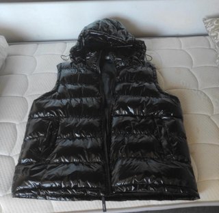 Chaleco acolchado brillante negro