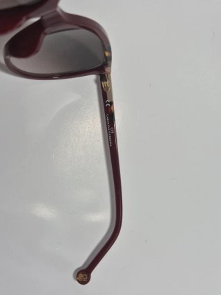 Gafas de sol marrones y multicolor