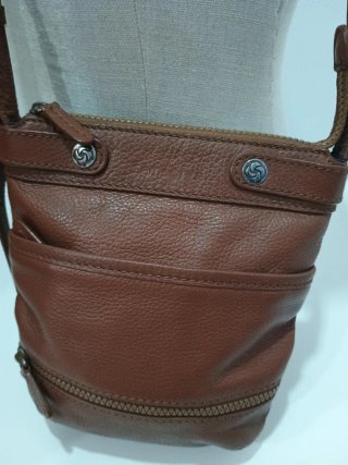 Bandolera de piel Samsonite.