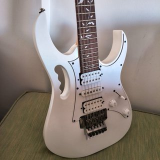 Guitarra Eléctrica Ibanez JEMJR-WH