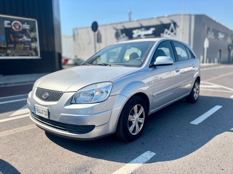 ✅ KIA Rio 2007 1.4 GASOLINA 97CV SUPER FIABLE - foto 1