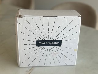 Mini Projetor LED Portátil Branco S2