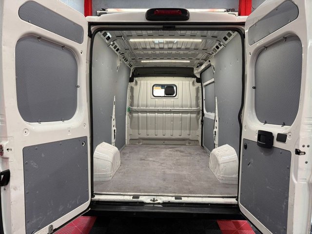 PEUGEOT Boxer 335 L2 BHDI 103kW 140CV SS 6 Vel. MAN