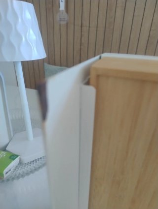 Base monitor Ikea con cajón madera