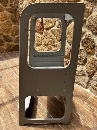 Torre aprendizaje madera gris Monessori