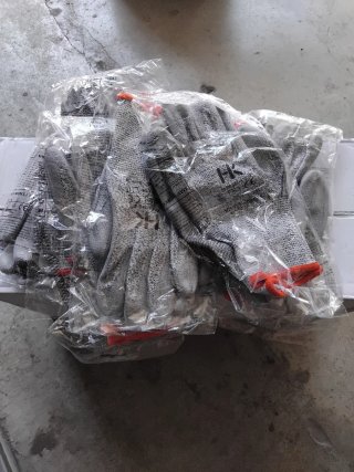 Guanti da lavoro antitaglio HK grigi