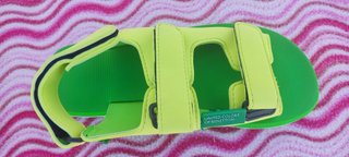 Sandalias Benetton T39 + Mochila Edición Especial
