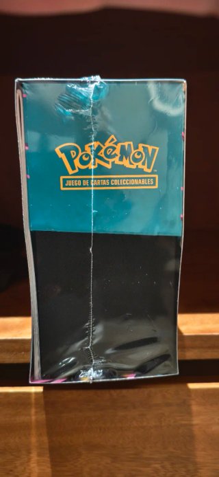 ETB - Pokémon - Héroes Ascendentes sellada