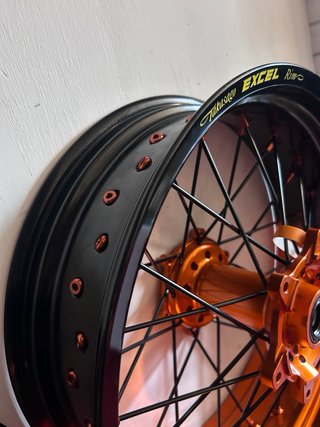 Ruedas supermotard EXCEL R17