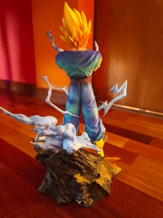 Figura Vegetto FXW Studio 35cm