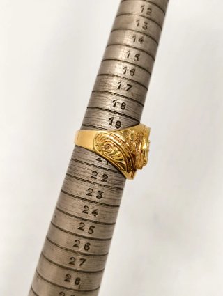 Anillo Sello Oro 18kt Caballo y Herradura