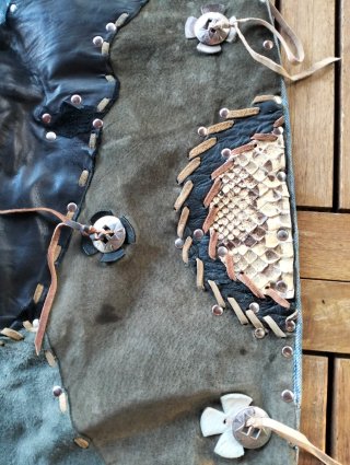 Pantalón Levi's customizado chulísimos.