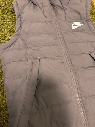Chaleco plumífero Nike gris ORIGINAL